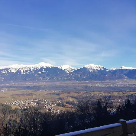 Koca Na Talezu Bed & Breakfast Ribno