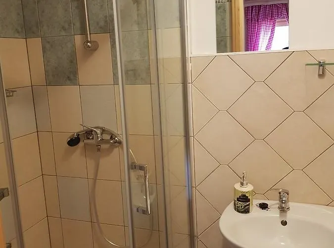 לינה וארוחת בוקר Koca Na Talezu Ribno